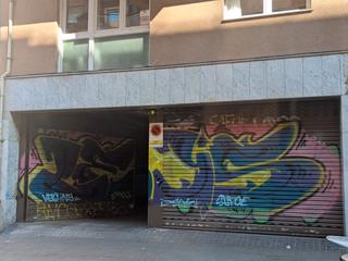Parking coche en Carrer del consell de cent 428. Plaza parking coche mediano
