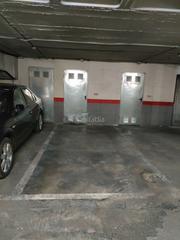 Aparcament cotxe a Carrer del mestre joan corrales 73. Plaza de garaje más trastero de 5´5m2