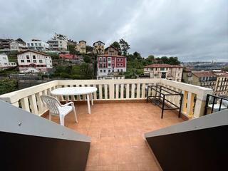 Lloguer Pis a Gran vía 2. Alquiler ático con 4 habitaciones y terraza
