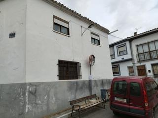 Casa adossada a Calle carreteros 9. Se vende vivienda en castronuño