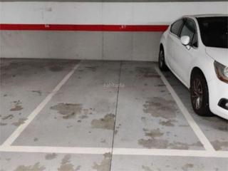 Parking voiture à Paseo del general dávila 184. General dávila / calle general dávila