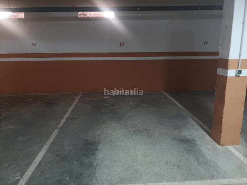 Foto c86a79fc-6b7b-4bd3-a6b6-7dacb674f2bd. Miete autoparkplatz in calle montizón 16 in Carlota (La)