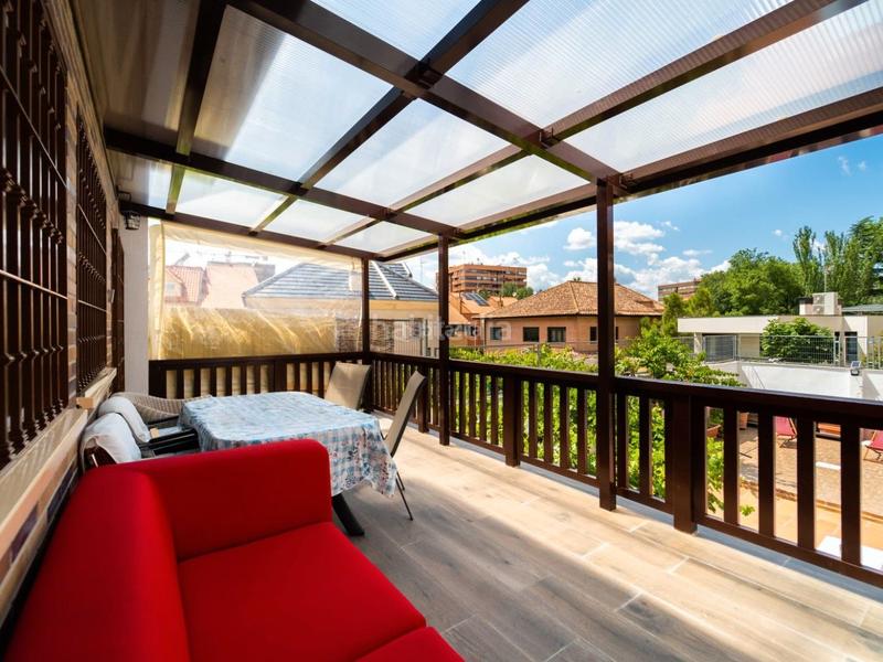 Foto 191ea9ff-c309-4fad-bd1f-8203261013a5. Casa adossada a calle vellón 40 a Peñagrande Madrid