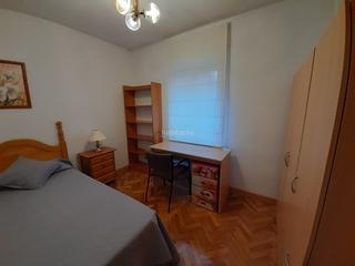 Rent Flat in Vía complutense 43. Solo chicas estudiantes