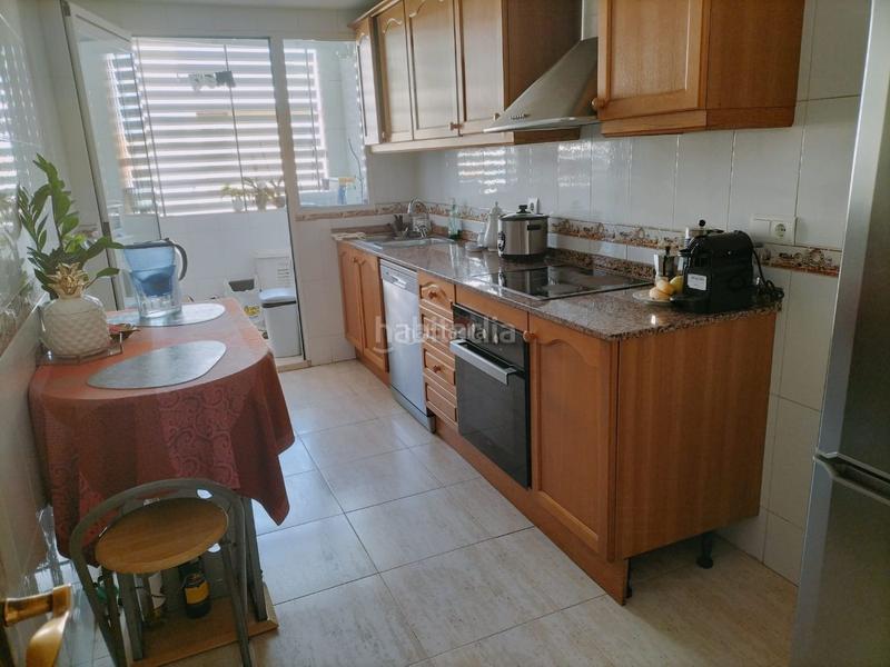 Foto 0e357356-18f0-4dc2-87b2-f72d5a263cd7. Lloguer casa a avenida conde de lumiares 34 a Campoamor Alicante