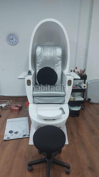 Foto 6cee1402-574a-430e-b730-405603a527ca. Rent business premise in carrer de sants 258 in Sants-Badal Barcelona