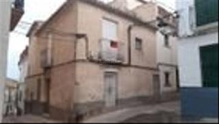Casa a Calle moraleda 2. Casa a reformar en pinos del valle