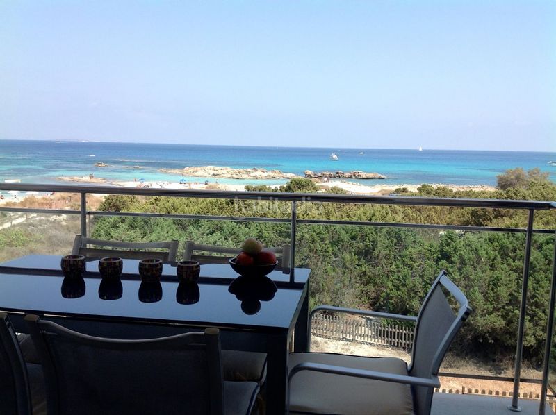 Foto a7d6f891-01ca-4534-a9b1-b4ee8cb5461d. Rent flat in carrer punta prima 54 in Formentera