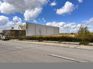Solar industrial en Calle cobre 8. Parcela disponible
