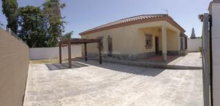 Xalet a Carretera de las lagunas 57. Chalet zona rana verde chiclana
