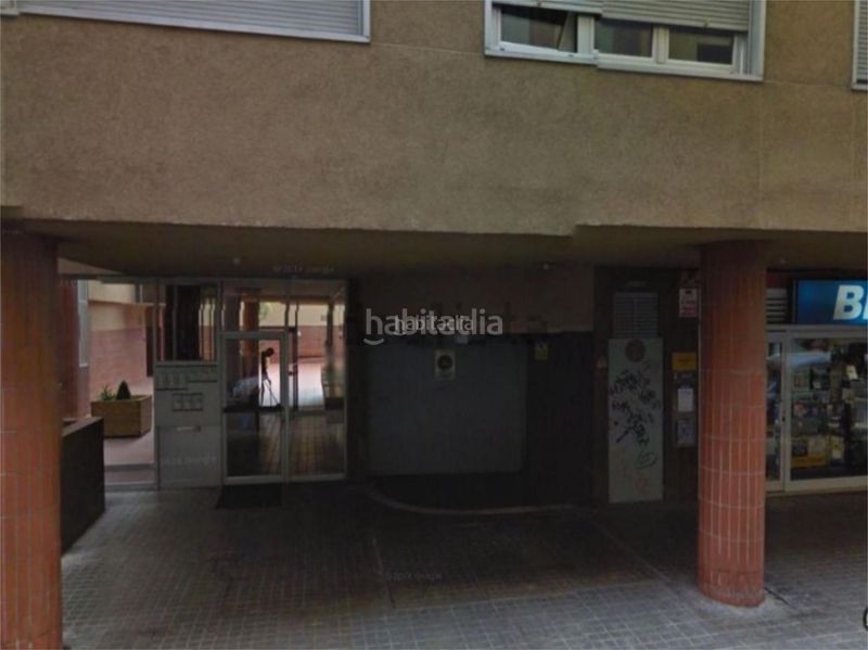 Foto 4915a214-de8e-4a85-97b3-648e682a4b13. Aparcament cotxe a rambla 186 a Centre Sabadell