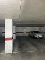 Aparcament cotxe a Carrer de vora riu 1. Plaza doble garaje con trastero