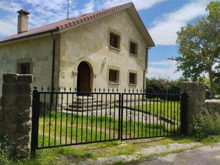 Maison à Barrio lanchares 17. Campoo de yuso / barrio lanchares