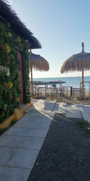 Foto 4274cff9-bfdb-49ed-80d2-b9ad68c781ec. Alquiler apartamento en calle acacias de Guadalmar 4 precioso apartamento en primera línea de playa en Málaga