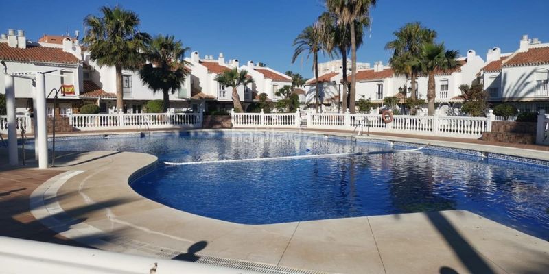 Foto 55628cc3-7f95-4843-9ecc-4d5a00da6806. Alquiler apartamento en calle acacias de Guadalmar 4 precioso apartamento en primera línea de playa en Málaga