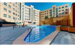 Pis a Carrer sant joan ribera 11. Piso todo exterior con piscina y garaje.