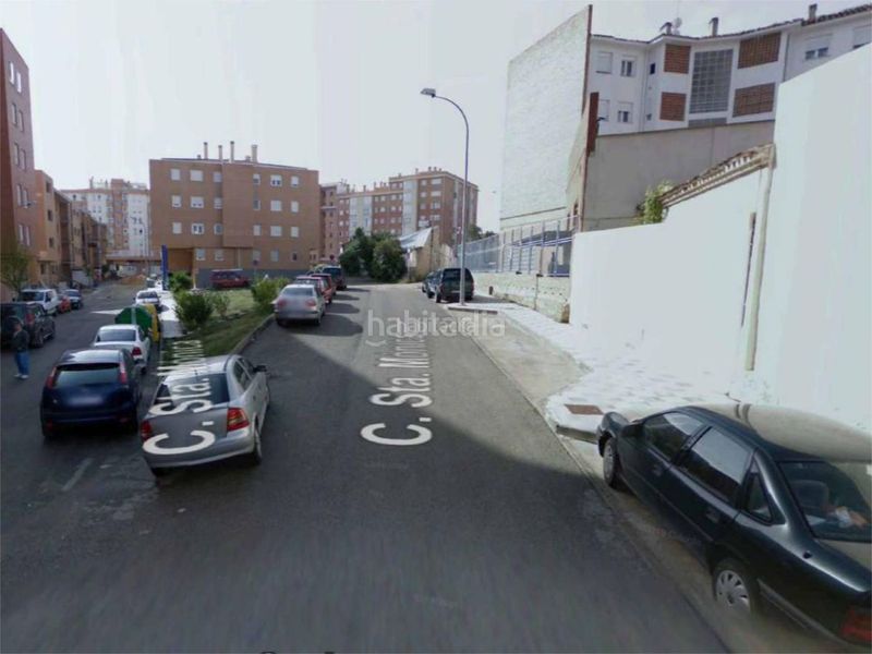 Foto 2ef0bae3-b532-48df-8433-51479b2e4e2d. Parking coche en travesía reyes católicos 9 reyes católicos - paseo san antonio / travesía rey en Cuenca