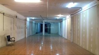 Business premise in Carrer d'en baró 24. En venta gran  local comercial , ideal inversores, posibilidad d