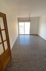 Appartement à Calle de félix rodríguez de la fuente 23. Pisos exterior con habitación en suite