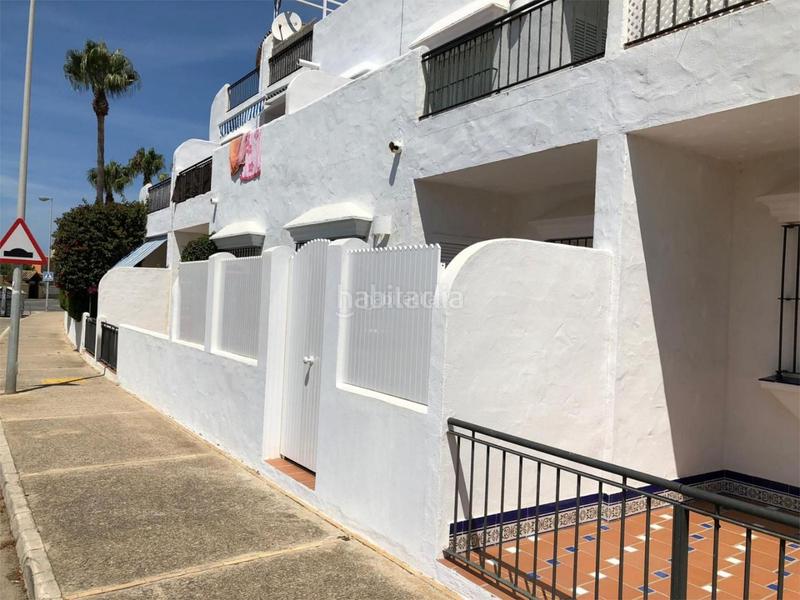 Foto 9a049156-ac21-498f-bb53-8611d7042355. Lloguer apartament a calle bahía blanca 10 a Sancti Pietri Chiclana de la Frontera