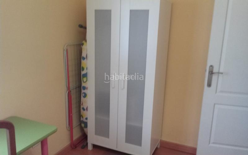 Foto 3db733c5-9dc9-457d-bc9f-b5d6431019db. Location appartement dans avenida de pino montano 25 dans Sevilla