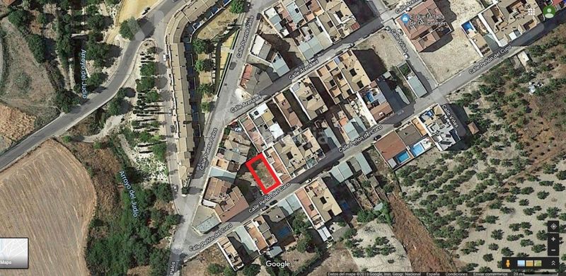 Foto 15d85f09-2402-4e4f-b321-c1a9260b983f. Terreny residencial a calle peñón del cuco 47 a Torredelcampo