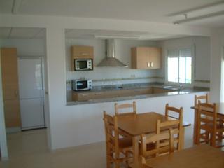 House in Carrer amposta 3. Excelente inversion