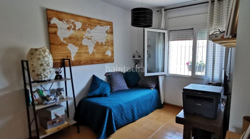 Foto c980e2e0-7d15-4724-8ba9-a534ccfee889. Casa adosada en carrer montseny 130b particular - casa con licencia turística en Empuriabrava