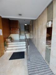 Pis a Avenida asturias 14. Se vende piso centrico en leon
