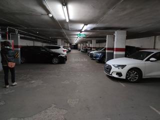 Alquiler Parking coche en Carrer d'entença 69. Alquilo plaza parking para coche mediano 10 m2