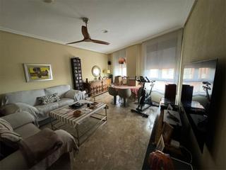 Rent Flat in Avenida al-nasir 5. Santa rosa - valdeolleros / avenida al-nasir