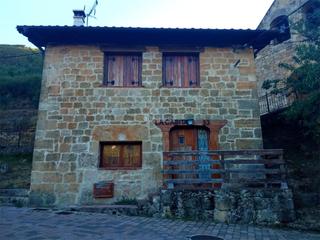 Casa a Calle burgos 6. Partido de la sierra en tobalina / calle burgos