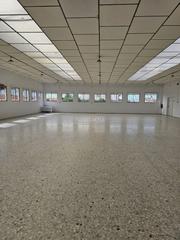 Location Bâtiment à usage industriel à Calle juan de lucena 22. Alquiler nave
