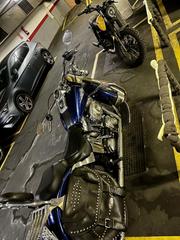 Lloguer Aparcament de moto a Carrer de casteràs 46. Llogo plaça de pàrquing per a moto gran