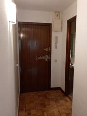 Rent Flat in Calle velázquez 146. Situado próximo a servicios necesarios.