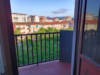 Piso en venta en pamplona iruña, azpilañaga. azpil