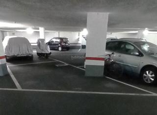 Miete Autoparkplatz in Carrer del doctor martí julià 60. Parking grande 22m2, para coche grande y 2 motos