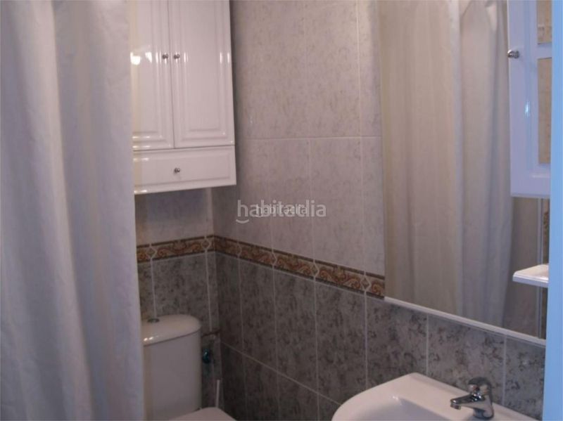 Foto 44ab02e0-ee69-4d01-a77f-d5baa37f5357. Rent apartment in paseo de velilla 2 in Velilla - Velilla Taramay Almuñécar
