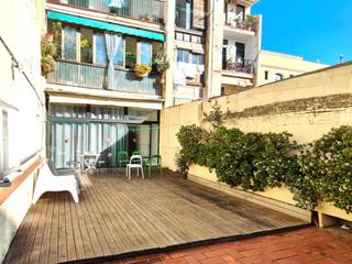 Piso en Carrer de l'hospital 133. Piso con licencia turistica
