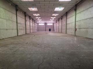 Nau industrial a Calle girona 33. Nave industrial diáfana con planta de oficinas de 1120m2 en tota