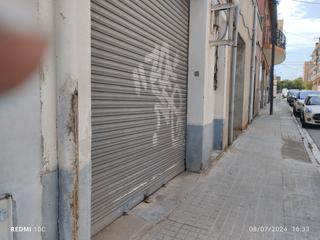 Lloguer Local Comercial a Ramon i cajal 24. Facilitat aparcament