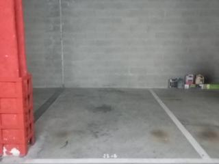 Alquiler Parking coche en Provençals 53. Amplia plaza de parking