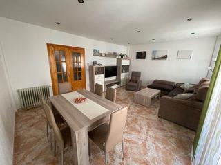 Casa adossada a Joaquín blume  2. Dupex en venta .