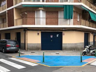 Lloguer Local Comercial a Carrer carlets 40. Se alquila local 2ª linea de playa