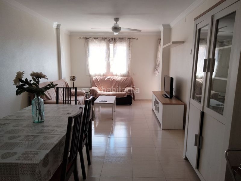Foto f27afe46-4da6-407c-a96a-42e0b06eb0ae. Miete etagenwohnung in carretera alfonso xiii 38 in Melilla