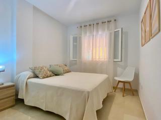 Rent Apartment in Calle asdrúbal 4. Apartamento exclusivo novo sancti petri