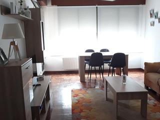 Lloguer Pis a Plaza dr lópez saiz 4. Piso luminoso, céntrico ideal para estudiantes