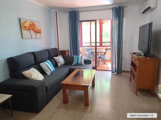 Rent Flat in Calle ciudad jardín 2. Estupendo piso cerca de la universidad. ideal estudiantes. 11 me