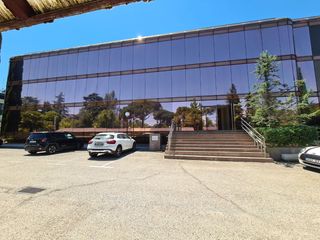 Rent Office space in Calle gobelas 17. Oficinas en gobelas