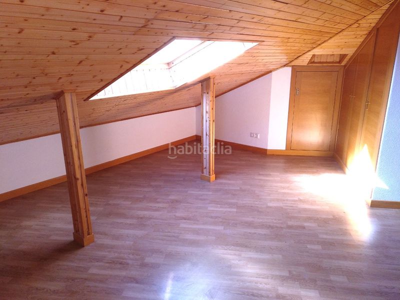 Foto a64b8f52-907c-4a49-bd82-34f0f869a64d. Flat in camino nuevo 5 in Miraflores de la Sierra
